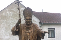 Sochu Jána Pavla II. posvätia v prvú májovú nedeľu